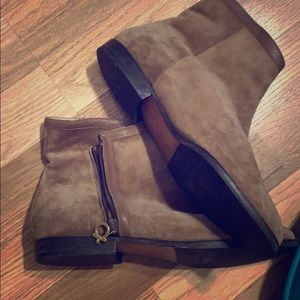 Salvatore Ferragamo 7B